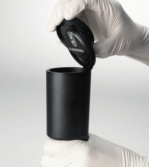 Colibri II Použití Před prvním použitím musí zbrusu nové nástroje a příslušenství projít celým procesem obnovy a baterie by se měly nabít.