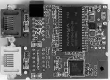 Router tak můžete provozovat prakticky kdekoli. Najdete na něm čtyři LED indikující připojení napájení, činnost LAN a WAN portu bezdrátového rozhraní.
