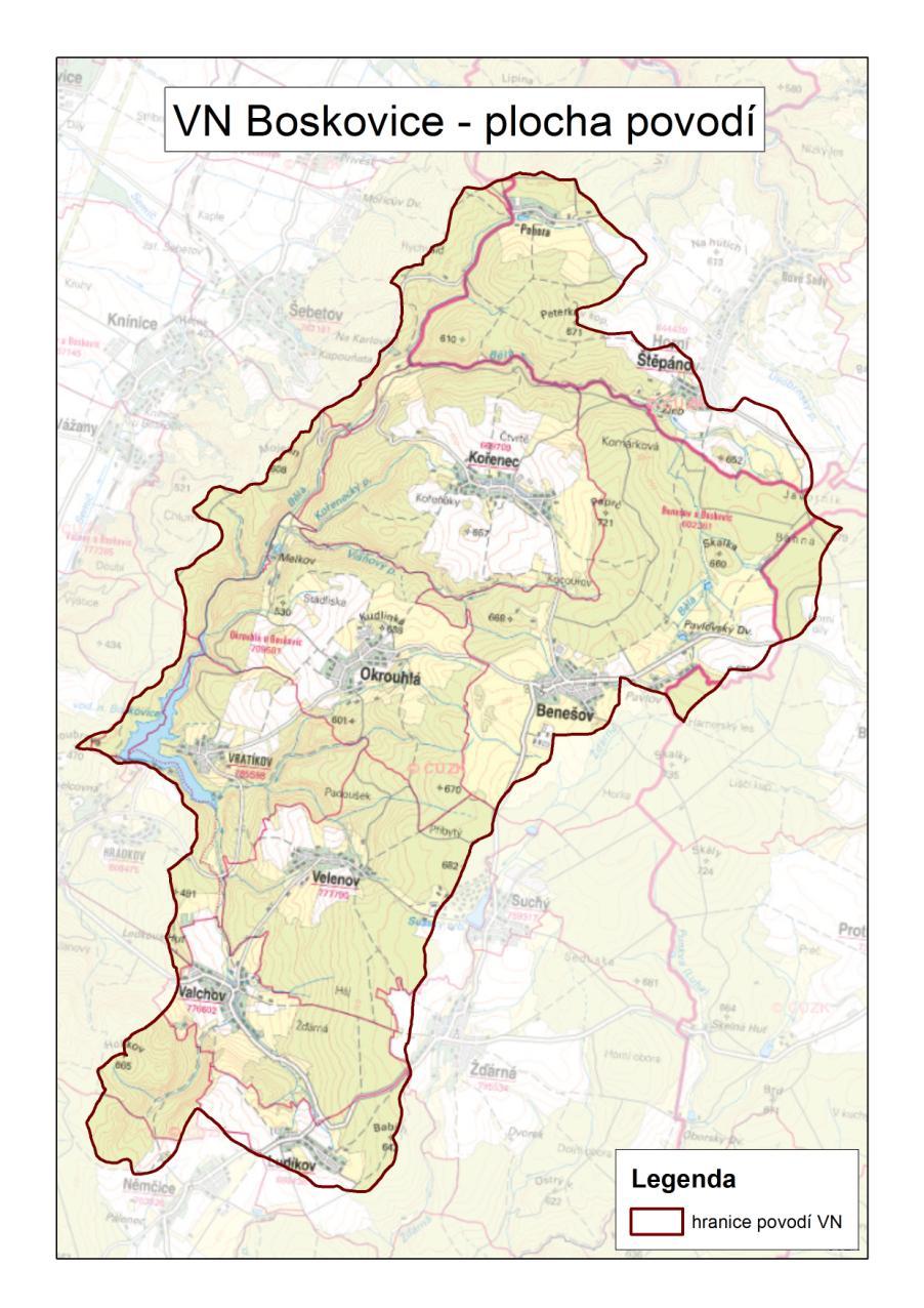 Plocha povodí: 57,65 km 2 Povodí v bezprostředním okolí nádrže je převážně zalesněno nebo zatravněno, ve vzdálenějších lokalitách převažuje orná půda Zástavba: obce Hrádkov, Vratíkov, Okrouhlá,