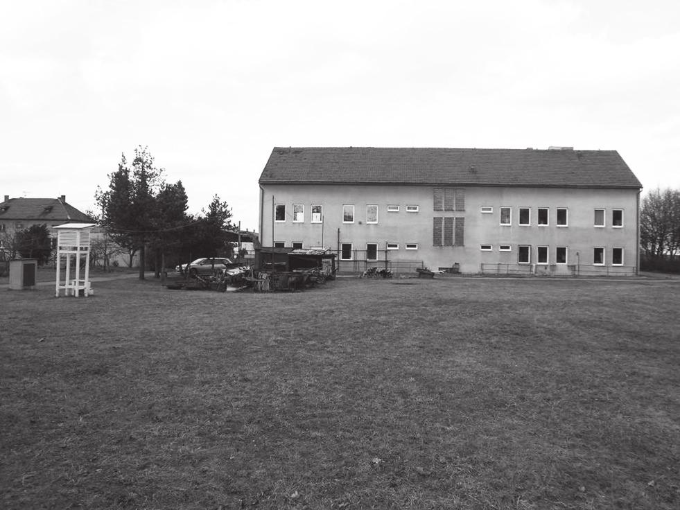 Děkanská zpráva za rok 2011 233 VÝZKUMNÁ STANICE ČERVENÝ ÚJEZD 21 270 Stanice byla otevřena v roce 1974 jako pracoviště kateder fytotechnického směru Agronomické fakulty VŠZ.