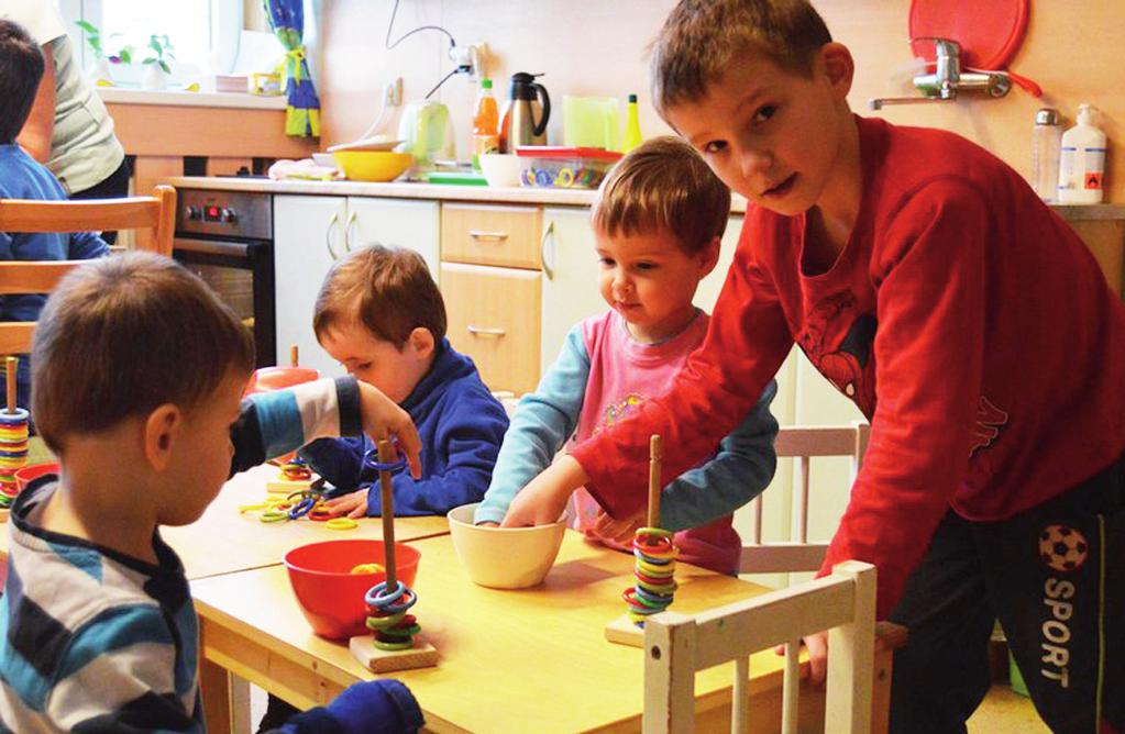 Vernisáž je naplánována na 7 hodin. Více informací na www.pardubickykraj.cz/omg. Maminkám k svátku: Upečeme, navaříme! DŘENICE - Na druhou květnovou neděli již tradičně připadá Den matek.