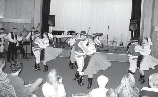 Jeho zakladatelkou a první choreografkou byla AlÏbûta Cirbusová, která dala souboru do vínku povinnost zachovávat a rozvíjet lidov tanec, písnû a zvyky z oblasti RÝMAŘOVSKÝ HORIZONT Spi e a z okolí