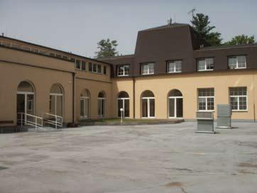 cz Penzion Anna, budova sociálních služeb pro seniory v Českém Brodě, je historická, původně secesní čtyřkřídlá stavba, která byla v nedávné minulosti celkově zrekonstruována a dostavěna.