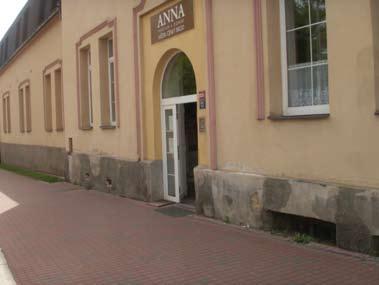 Vlhkostní poruchy zdiva nepodsklepené části stavby Obě elektrody jsou napájeny z vlastního elektrického zdroje.