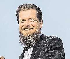 4 9. června 2017 Zlínsko a Uherskohradišťsko Sodovka bude vyprávět příběh rodiny Baťů Když za svým domem objevil Robert Hájek malou sodovkárnu, rozhodl se, že nápad sbaťovou vodou vzkřísí.