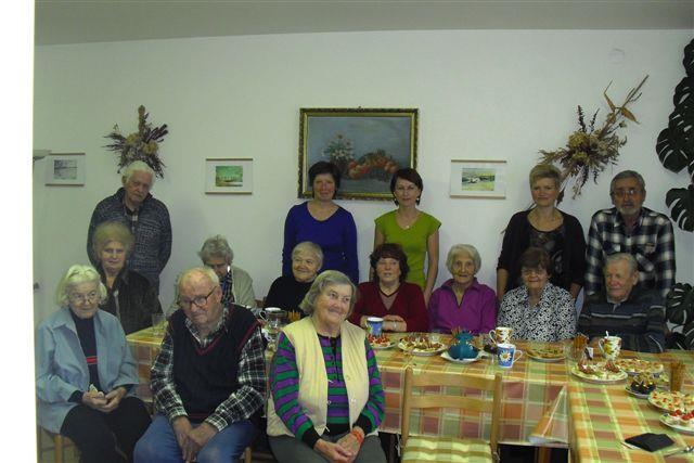 Středisko charitních sociálních služeb Petrovice Adresa: Petrovice 49, 262 55 Petrovice Vedoucí: Zdeňka Hejhalová, DiS. Telefon: 777 601 769 e-mail: hejhalovaz@seznam.