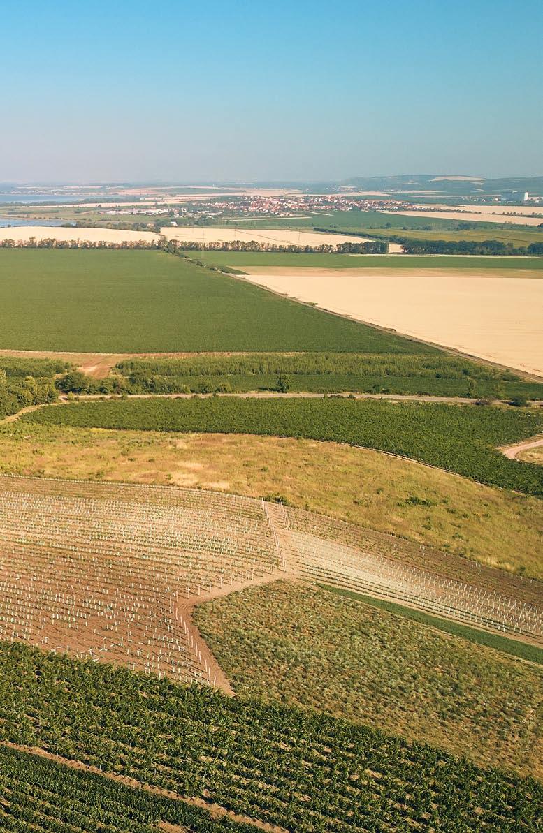 Hlavní sdělení Zprávy Díky technologickému rozvoji a implementaci environmentálních opatření zátěž životního prostředí ČR v roce 2017 klesla, a to i přesto, že česká ekonomika rostla.