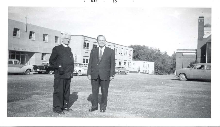 Příloha č. 38 a) Fotografie ing. Karla Sázavského a msgre. Eduarda Kasala.