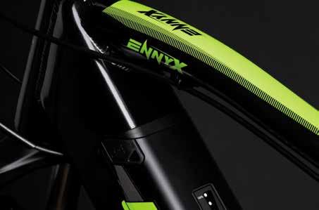VELIKOST / SIZE 17" / 19" / 21" 21,5 kg ENNYX 27,5 PLUS OPTION RÁFKY / RIMS 27,5" MACH1 TRUCKY 30 27,5 Plus 27,5" SCHWALBE Nobby Nic Performance 2,80 21,9 kg 4EVER FRAME INNOVATION TECHNOLOGY FRAME