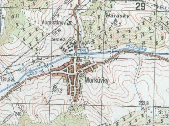 Obr. 5. Ukázka výřezu vojenské mapy měřítka 1 : 50 000 v okolí obce Morkůvky, výřez přibližně odpovídá území zaznamenaném na leteckých snímcích obr. 1a 2.