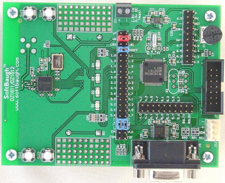 33 interface, 50kW potenciometr pro experimenty s analogovými hodnotami a v neposlední řadě i 4 LED a 4 mikrospínače, díky kterým budou nastavovány a signalizovány režimy jednotlivých stavových