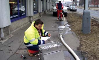 Hospodaření s vodou v letech 2003 2007 (v tis. m 3 ) Pražská vodovodní síť o délce 4 337 km včetně vodovodních přípojek, kterou provozuje společnost PVK, vyžaduje pravidelnou údržbu.