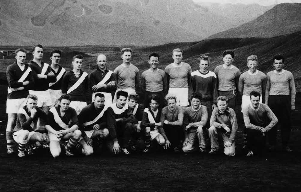 Saga UMSK ur en undantekning hjá sparkendum félaganna. 155 Sumir þeirra voru kappsfullir um of og áttu jafnvel til að láta hendur skipta ef þeim veitti miður á æfingum.