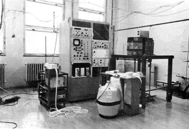 Přibližně v roce 1964 přivezl Jan Urbanec první Ge detektory do SÚJV a v Oddělení neutronové fyziky