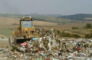 Směrnice Rady 1999/31/ES o skládkách odpadu Snahy o snížení emisí skleníkových plynů stály u stanovení požadavku Směrnice Rady 1999/31/EC o skládkách odpadů na snížení množství BRKO ukládaného na