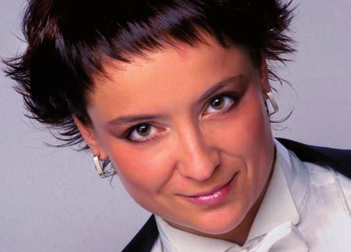in memory LUCIE BROUâKOVÁ V roce 1994 po premiéfie scénického oratoria Bastard v historické budovû Národního divadla v Praze ke mnû pfii la manaïerka Mûstského divadla Brno, za ruku drïela krásnou