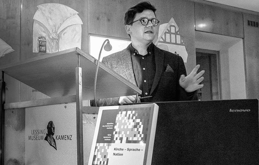 Wón je biografiju Arnošta Bar ta-brězynčanskeho napisał, bě sobuawtor 2. zwjaz ka Stawiznow Serbow a je w zběrniku Meine Landsleute hłosy Něm cow wo Serbach a wo Łu žicy wudał.