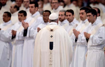 Njesebičnosć słuša k měšnikej Zašłu njedźelu dobreho pa styrja, 26. apryla, je bamž Franciskus w Romje 19 diakonam měš nisku swjećiznu wudźělił.