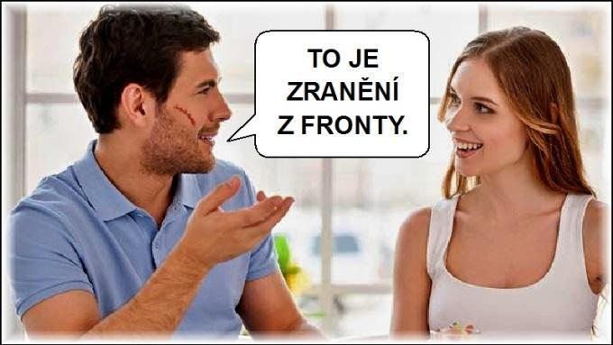 Novomanželé jedou na svatební cestu. Na letišti si novomanželka povzdechne: Kéž bychom si s sebou vzali ledničku! Prosím tě, proč? zeptá se manžel. Protože na ní leží naše letenky.