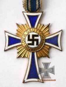 estný kíž nmecké matky (Ehrenkreuz der deutschen Mutter) estný kíž nmecké matky (dále jen MK Mutterkreuz) byl založen vedením NSDAP dne 16.