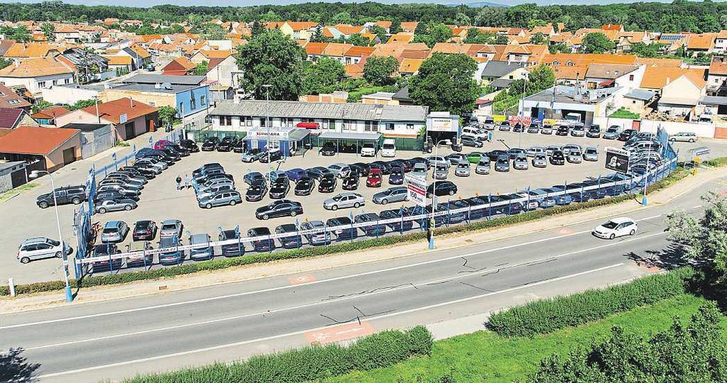 2 3 4 5 Nabízíme vám pouze mírně jeté vozy s jasnou historií,ve skvělém technickém stavu a se zárukou. Všechnyvozyvlastníme Všechny vozy majíprověřenou historii astav kilometrů je pravdivý.