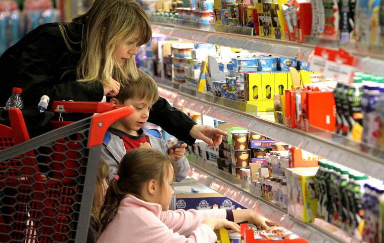 luštěnin a luskovin, v pekařských výrobcích, mase a masných výrobcích, solích, koření, polévkách, omáčkách, salátech, nealkoholických nápojích a alkoholických nápojích.