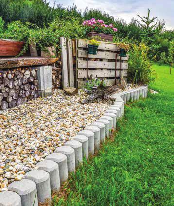 PALISÁDY Betonové prvky různých tvarů a velikostí, které slouží k vytváření obrub, lemování zvýšených záhonů, menších stěn a okrasných travnatých ploch.