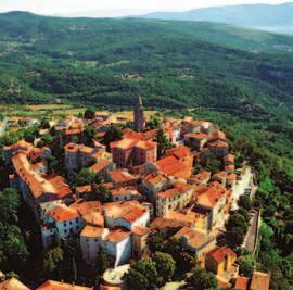 cyklostezek a kolem 80 značených turistických stezek, které Istrii pokrývají jako pavučina.