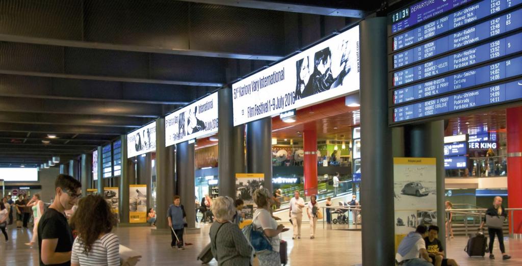 Backlight NÁDRAŽÍ Hlavní nádraží Praha Luxusní prosvětlená reklamní plocha přímo v centru Prahy. Na Hlavním nádraží v Praze oslovíte až 80 000 cestujících denně.