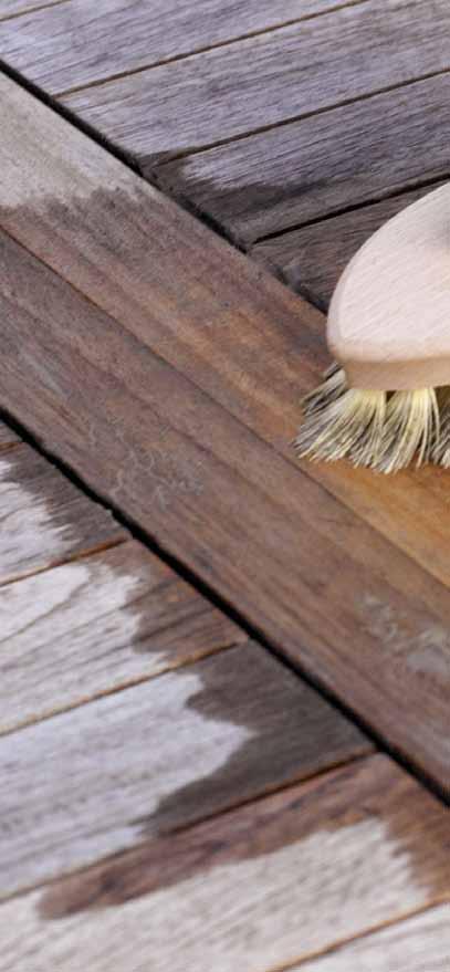 Čistič dřeva A Účinný čisticí prostředek na dřevěné terasy v exteriéru. Odstraňuje nepravidelné zbarvení, plísně, nečistoty, zbytky ochranných olejů.