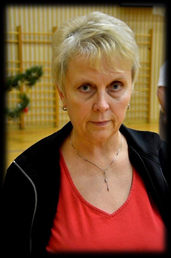 souboru Rytmy, spolu s dalšími kamarády ze Čtyřlístku hraje stolní tenis a často nás reprezentuje i v jiných sportovních disciplínách, třeba v bowlingu.