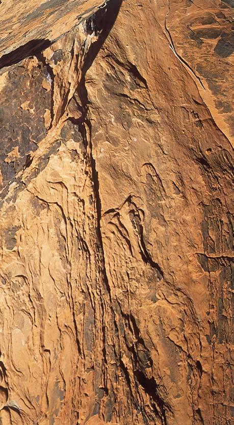 martina maděrová v cestě Yaak crack, 5.11d, Galerie to. Jsem na tuto cestu tak naïhaven, Ïe jsem se na první tûïk krok pofiádnû nesoustfiedil.