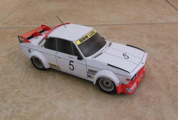 BMW 3.0 CSL, ETCC 1978 kód: MM023 Vystřihovánka papírového modelu v měřítku 1:24, vytištěná laserovým tiskem na papíře 120g/m 2.