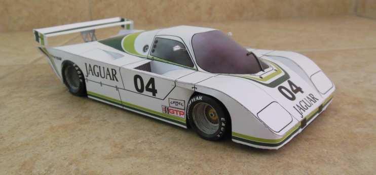 Jaguar XJR 5 - USA, 1984 kód: MM003 Vystřihovánka papírového modelu v měřítku 1:24, vytištěná laserovým tiskem na papíře 120g/m 2.