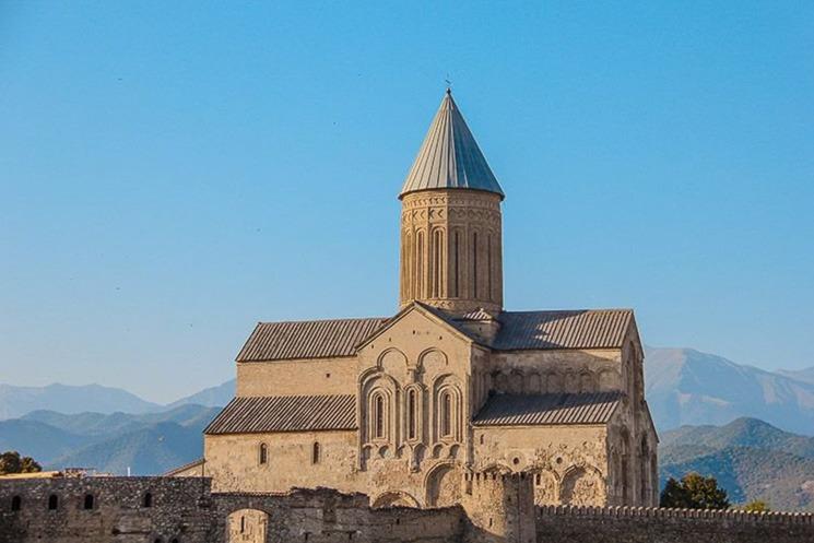 Pravoslavný klášter Alaverdi Jižní Gruzie Vardzia Obrovské jeskynní klášterní město Vardzia je jedním z nejúžasnějších míst v Gruzie. Rozhodně stojí za celkem dlouhou cestu marshrutkou.