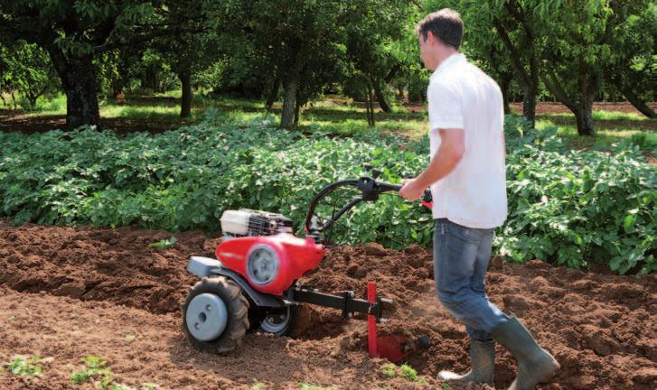 Vario, orání nebylo nikdy jednodušší Vario Nastavitelná variabilní rychlost otáček od 28 ot/min až do 165 ot/min VARIO je dokonalým nástrojem k rozmělnění půdy, odplevelení zeleninové zahrady, orání,