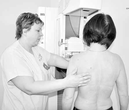 Přestože Uherskohradiťská nemocnice v těchto dnech otevřela nový interní pavilon, který stál na 360 milionů Kč a který bude nemocnice bance splácet několik let, všichni odborníci se shodují na tom,