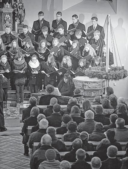 januar 2013 3 Stražnik (Katka Krygarjec) a jandźel (Sophia Bejmakec) na Betlehemskej měšćanskej muri Adwentnička z překwapjenkami Loni na druhej adwentnej njedźeli podachu so ewangelscy serbscy