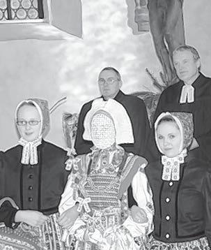 Před lětami je husto knjeza fararja Jaromíra Strádala na serbske cyrkwinske dny do Łužicy přewodźał a so tak sam z přeće lom Serbow stał.
