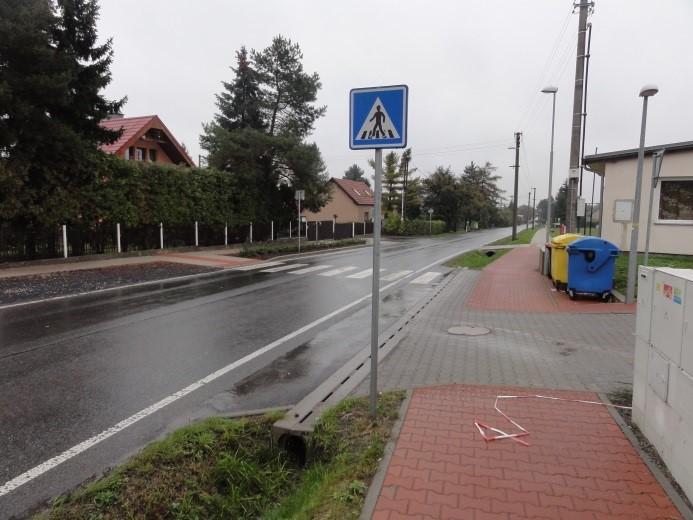 autobusovou zastávku a vyčkávacích ploch, Obrázek 6 Přechod pro chodce