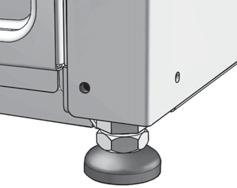 4 Instlre 4 Desfceţi modulul pompei de căldură de pe cdrul exterior. Scoteţi NUMAI şuruurile de susţinere lterle! x NU runcţi şuruurile.