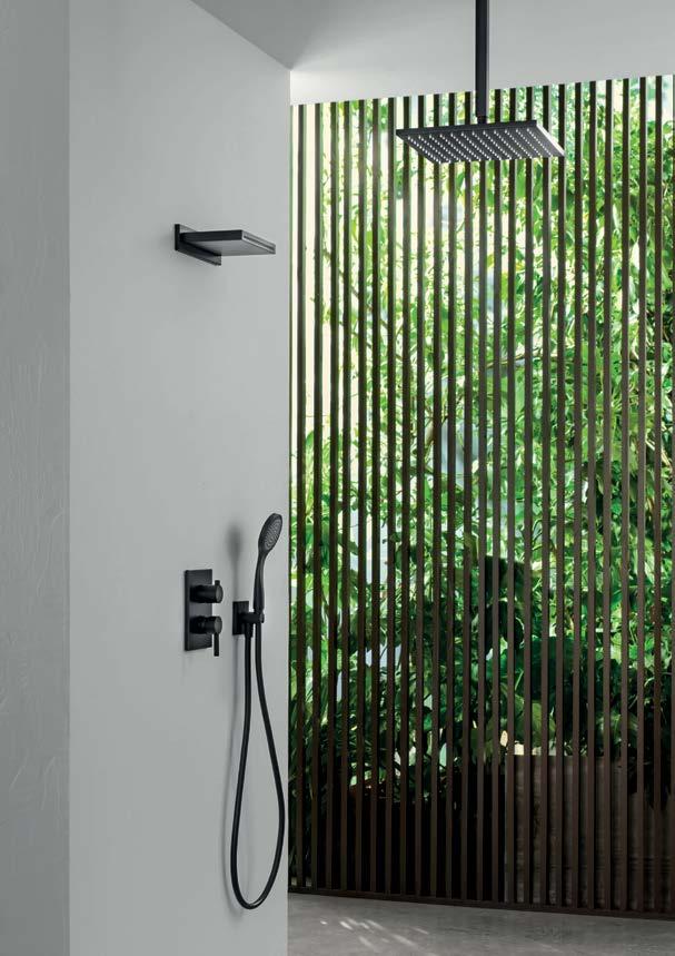 SHOWER SYSTEM BLACK SHOWER SYSTEM BLACK INFINITY QUADRO RONDO kód Hlavová sprcha 22x22cm E044118B 4.850,-* Sprchové ramínko Infinity E021069B 3.320,-* Vyústění s držákem sprchy E095025B 2.