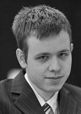 pokračování ze strany 1 Proti Iljumžinovovi se postaví stávající místopředseda FIDE Řek Georgios Makropoulos a anglický velmistr Nigel Short.
