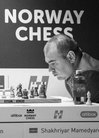 Ve čtvrtém kole si Levon Aronjan vyšlápl na osmistovkaře Mamedjarova: LEVON ARONJAN (2764) vs. Š. MAMEĎJAROV (2808) Norway Chess 2018, Stavanger (NOR) 4. kolo, 1. 6.