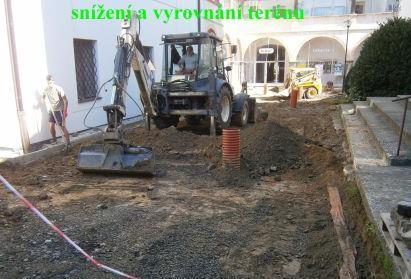 rekonstrukce nádvoří zámku v Litultovicích,