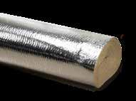 Abychom předešli poškození podlahových lamel vodními parami, vždy přelepíme okraje pásů parozábrany vodovzdornou samolepící páskou.