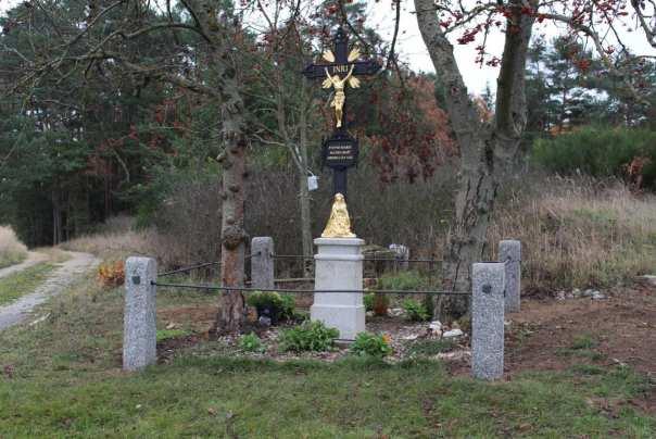 číslo 27 Předmětem projektu bylo restaurování kříže na pozemku parc. č. 27 k.ú. Jickovice.