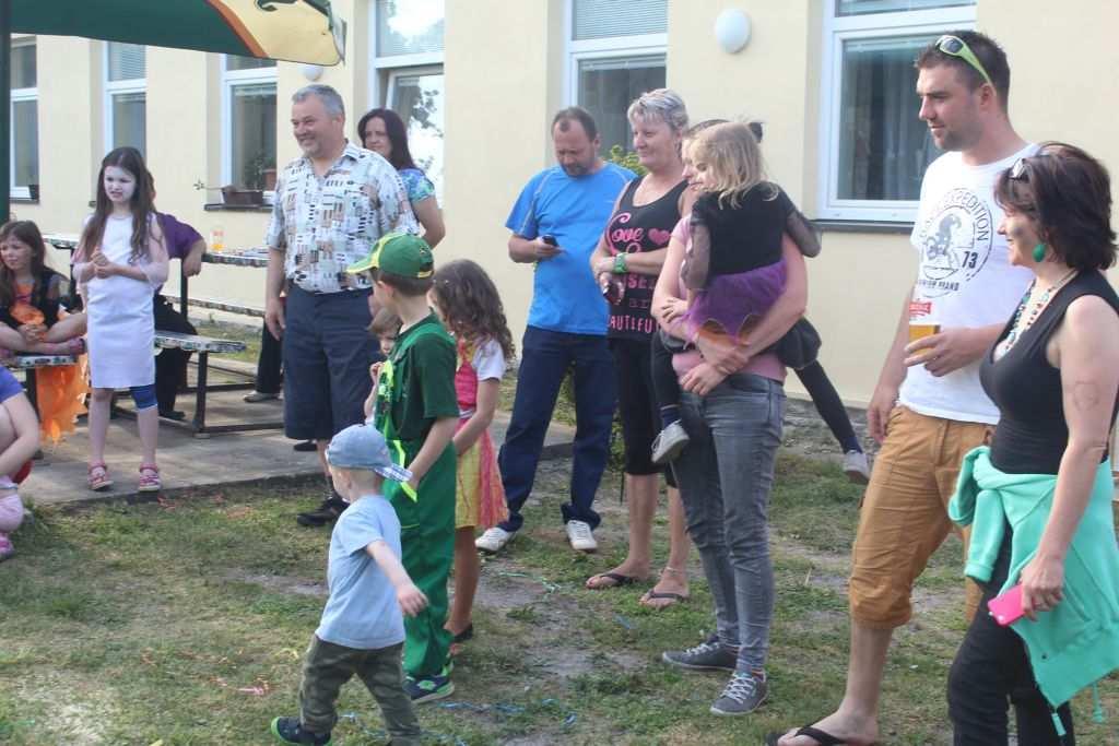Dětský maškarní rej a pálení