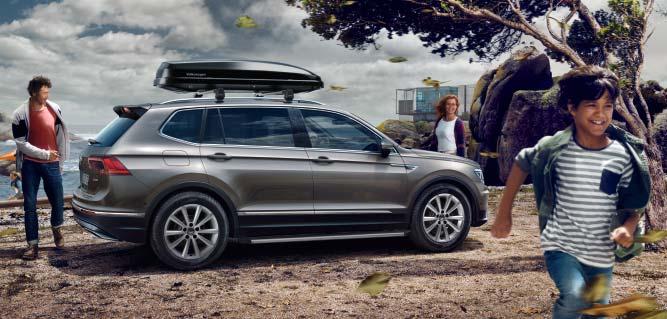 01 Váš Tiguan Allspace bude ještě více projevovat svoji sílu: Například díky dílům na přední partii v terénním vzhledu.