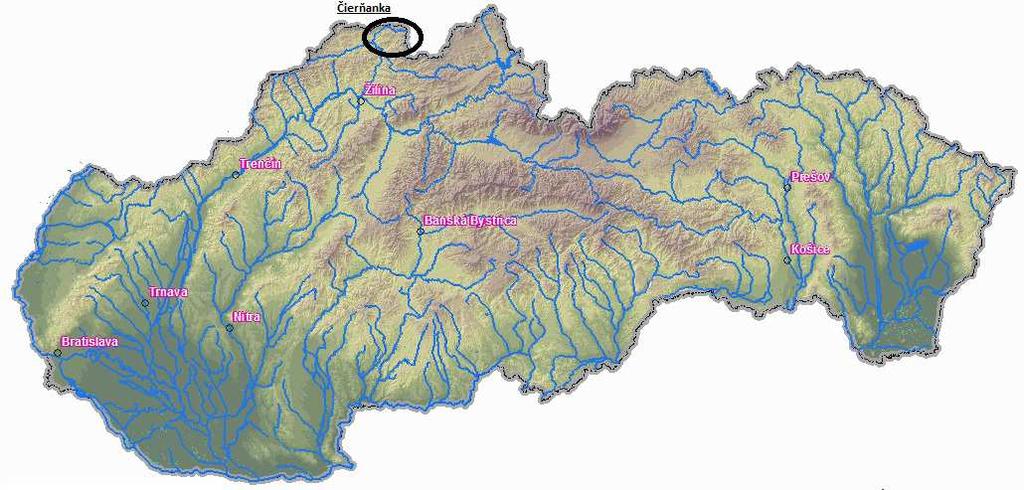 1.2 ÚDAJE O TOKU Čierňanka pramení pod sedlom Príslop v Jablunkovskom medzihorí, ktoré sa nachádza v nadmorskej výške 660 m n. m., v blízkosti slovensko-poľskej štátnej hranice.